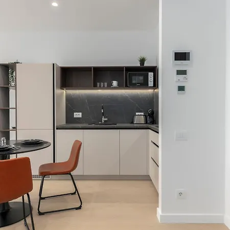 Apartment Aviatiei Tower Bliss *