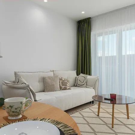 Apartment Aviatiei Tower Bliss